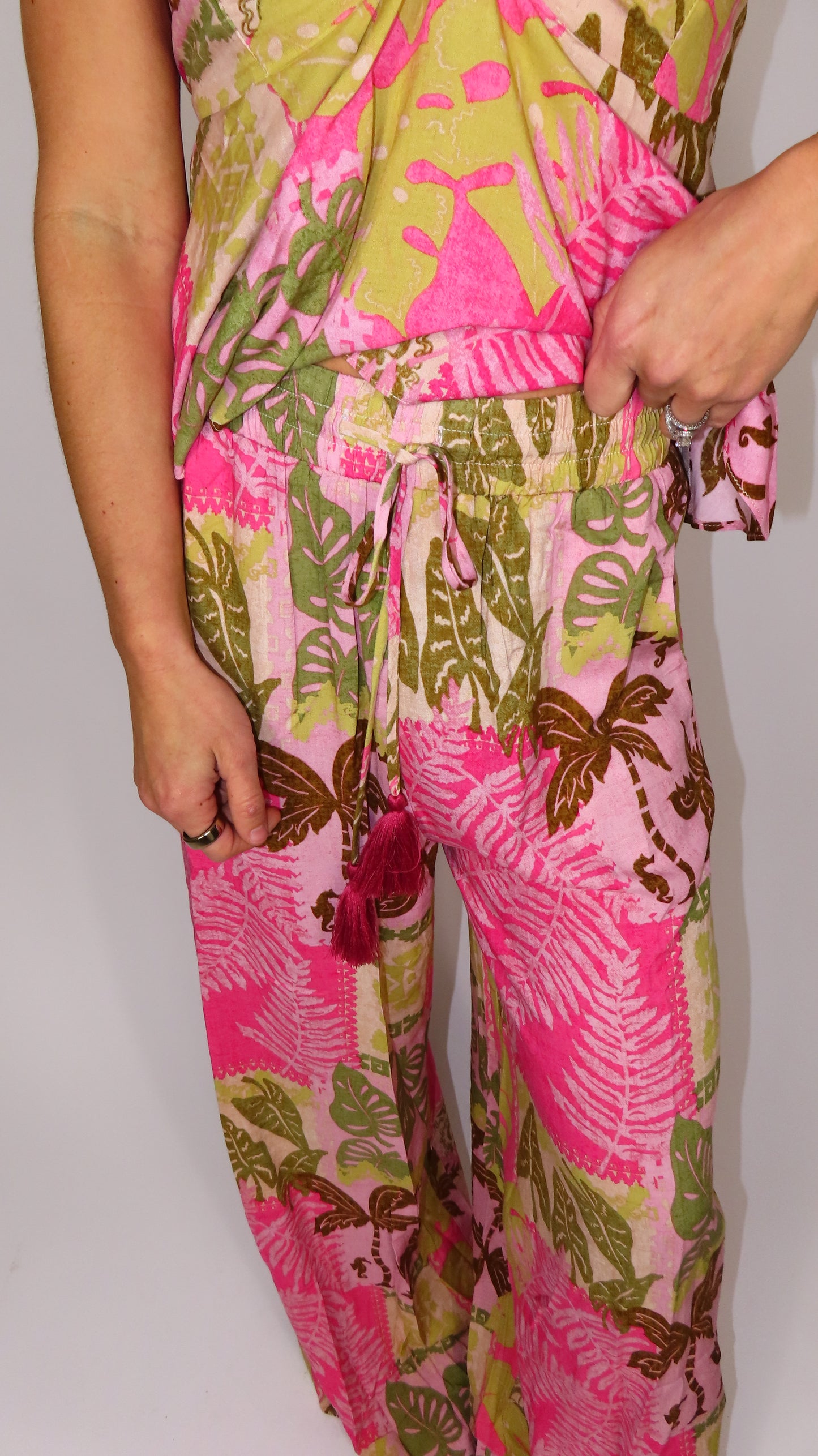 Palm Breeze Pants