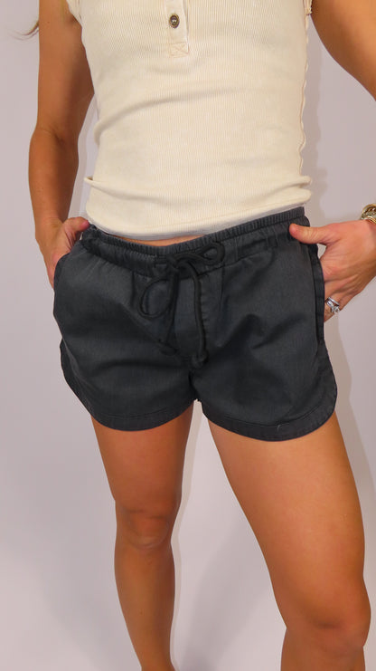 Drift Easy Shorts - Black